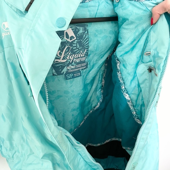 Women’s Ski/Snowbard Jacket - Picture 7 of 11